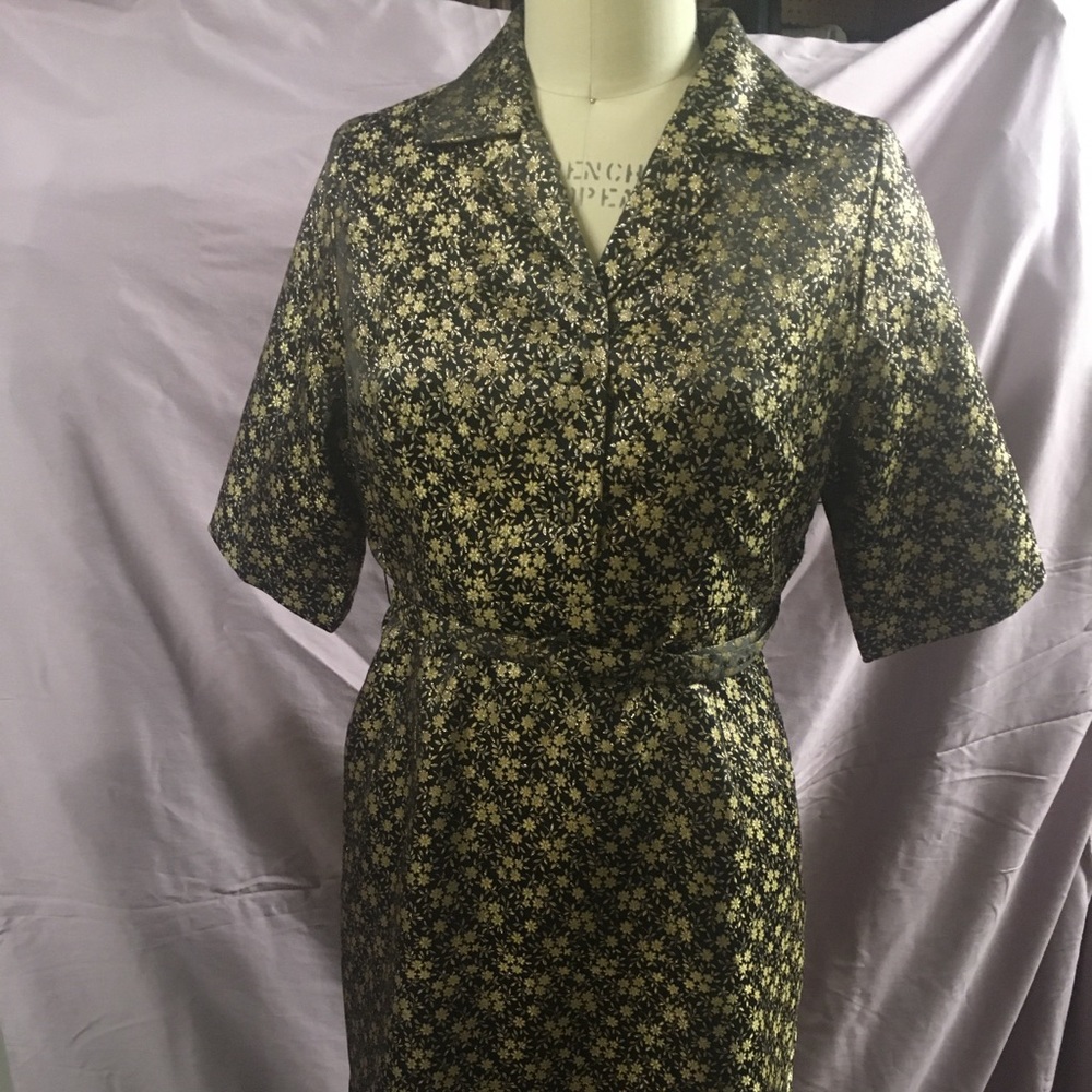 1950’s vintage Blk/Gold rockabilly dress w/belt